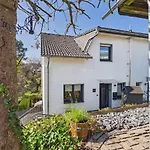 Hébergement de vacances Boho Haus Sorpesee Ferienhaus Mit Privater Sauna, Garten & 2 Baedern Nahe Promenade & Hotel Seegarten *