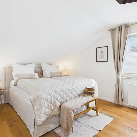 Semesterbostad Boho Haus Sorpesee Mit Privater Sauna, Garten & 2 Baedern Nahe Promenade & Seegarten Sundern